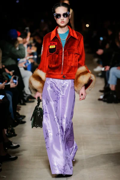 Look 24